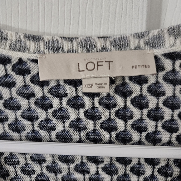 LOFT Petites Blue, Black, and White Patterned Button-Up Cardigan, Size XXSP - Picture 5 of 6